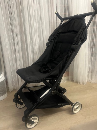 値下げ不可
サイベックス　リベル　ブラック　cybex