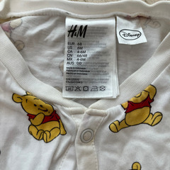 H&M ぷーさん ロンパースの画像