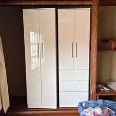 【お取引中】マルミツ製衣類収納棚（パールホワイト）