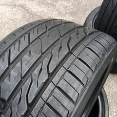 中古タイヤの画像