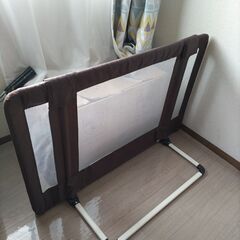ベビーゲート　日本育児　Sサイズ　幅77～95cm
