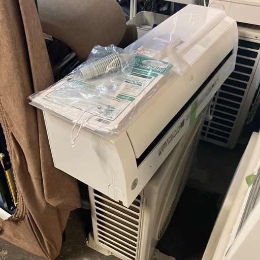 【765】【美品】Toshiba RAS-H221PKS 2022年　6畳 TOSHIBA エアコン RAS-H221PKS 2022年式