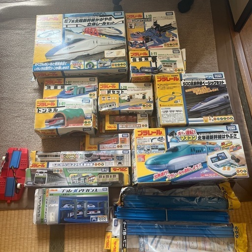 大量のプラレール受け渡し決定