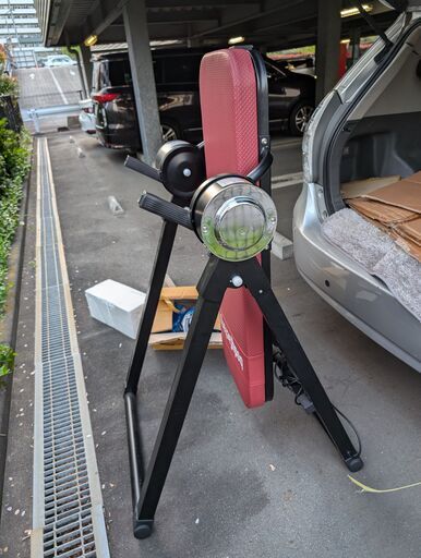 電動　逆立ちマシーン