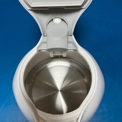 電気ケトル1L⭐︎在庫2台有り！KOM⭐︎クリーニング済み【386】の画像