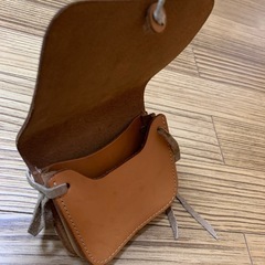 革　小物入れ
の画像