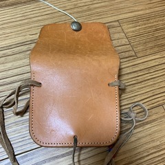 革　小物入れ
の画像