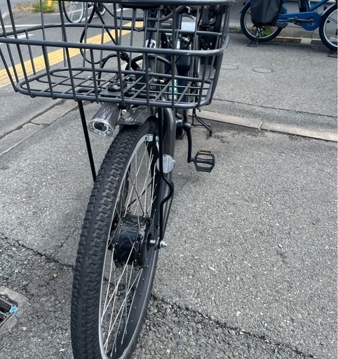 大人上品なおすすめコーデ 中古ブリヂストンビッケ電動アシスト自転車B400 大阪 (となりの 自転車本体