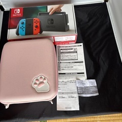 switch 本体　
ゲームソフト3本　持ち運びケースセットの画像