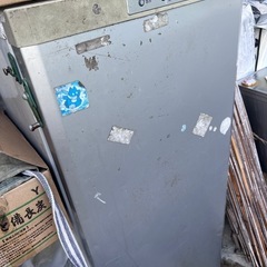 ジャンク冷凍庫の画像