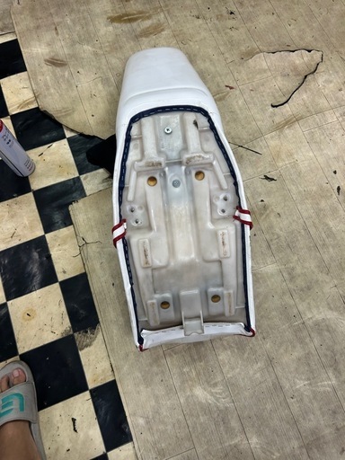 rz250r 29L おむすび三段3段シート (北) 名護のヤマハの中古あげます