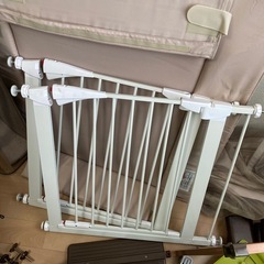 【お話中】ベビーゲート　ペットゲート　白2個セット