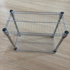 ダイソー　銀の棚