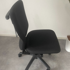 オカムラ チェア ハイバック肘なし双輪 ブラックの画像