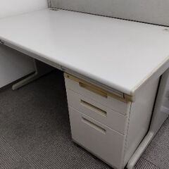 事務机
