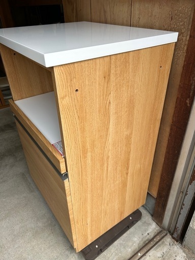 【極美品】ニトリ キッチンボード リガーレ