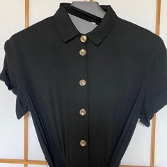 H&M ブラックワンピースの画像