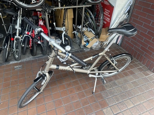 20インチ　ミニベロ　軽量アルミフレーム　7speed フェンダー付き　ゴールドシャンパン