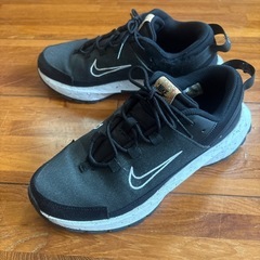［決まりました］NIKE スニーカー 25.0cm