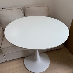 円形テーブル