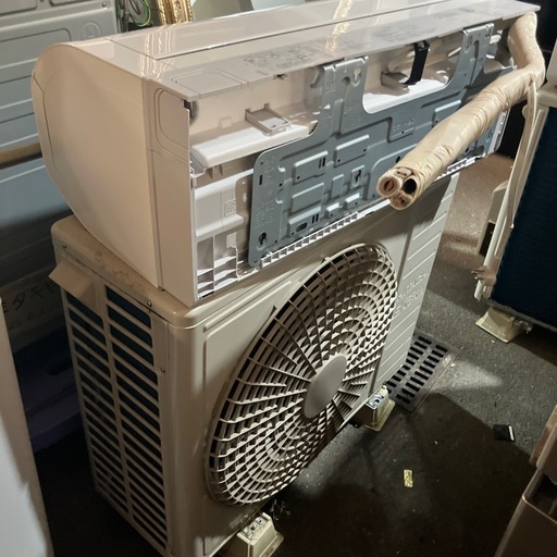 ☆値下げ☆A2505-647 日立 ルームエアコン RAS-JT40R2E4 200V 2024年製 リモコンあり 14畳用 エアコンガス残量不明 ポンプダウン実施済み フィルター清掃必要 取付工事はお客様で手配してください