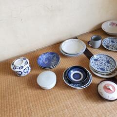 食器どれでも一つ20円の画像