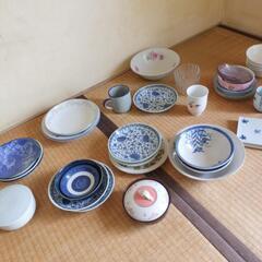 食器どれでも一つ20円の画像