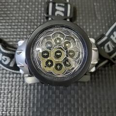 ヘッドライト　ヘルメットライトの画像