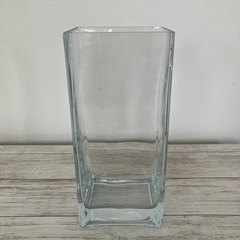 フラワーベース　花瓶