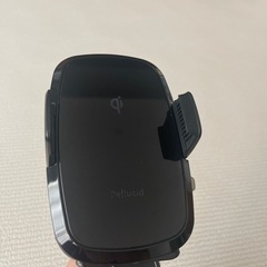車用ワイヤレス充電器自動開閉ホルダーの画像