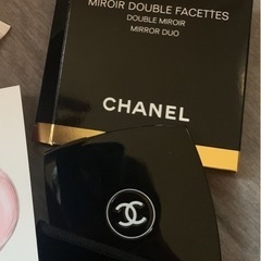 シャネル　CHANEL コンパクトミラー