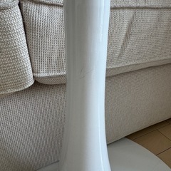 円形テーブルの画像