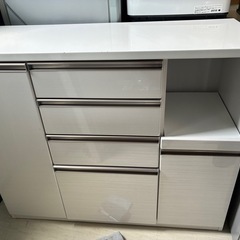 ニトリ　食器棚