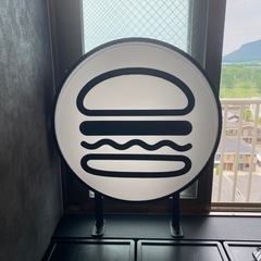 ハンバーガー　看板