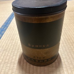 アンティーク　缶の画像