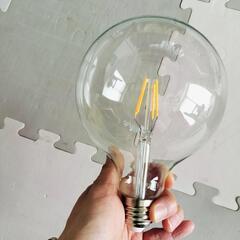 E27電球の画像