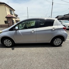 トヨタ ヴィッツ H25 2013 走行距離 11800 kmの画像