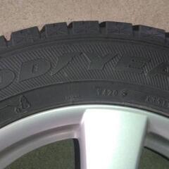 【取引中】4本まとめ売りグッドイヤースノータイヤおそらく2019年産の画像