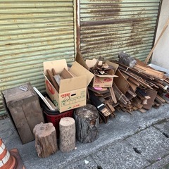 【配布】木製の角廃材などを無料でお渡しします。