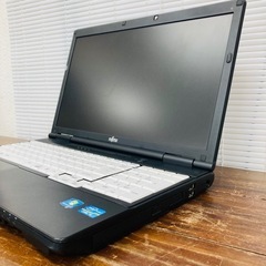 【FUJITSU】LIFE BOOK A572/E OS Win10の画像