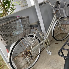 自転車パンクしてます