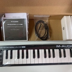 M-Audio USB MIDIキーボード 32鍵の画像
