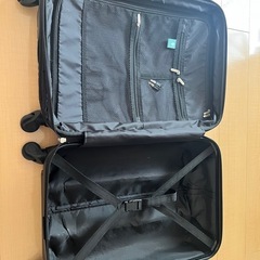 キャリーケースの画像