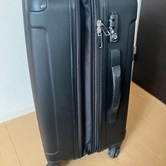 キャリーケースの画像