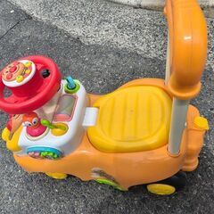 アンパンマン　乗り物　手押し　車
