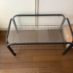 ガラステーブル