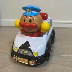（お話し中）【電池付き】アンパンマン　おしゃべりパトカー　乗り物...
