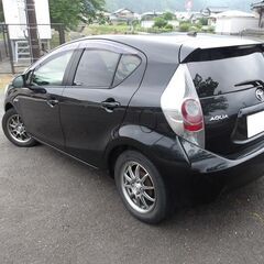 アクア　ハイブリッド　車検満タン！！　自動車税もコミコミ☆彡　早い者勝ち♩♩　の画像