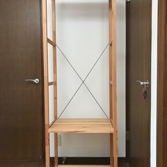 差し上げます。木製ハンガーラック