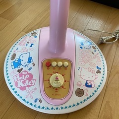 キティちゃんのレトロな扇風機ﾐ・◦・ﾐ
の画像